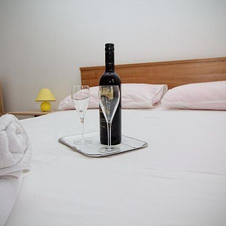 Apartment Zrno Makarska Bagian luar foto