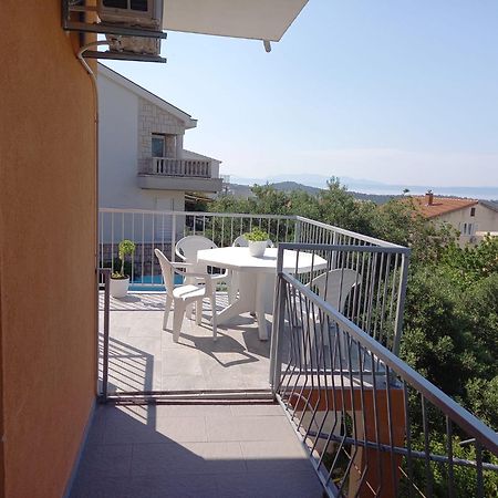 Apartment Zrno Makarska Bagian luar foto