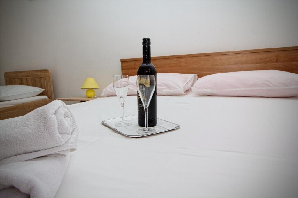 Apartment Zrno Makarska Bagian luar foto
