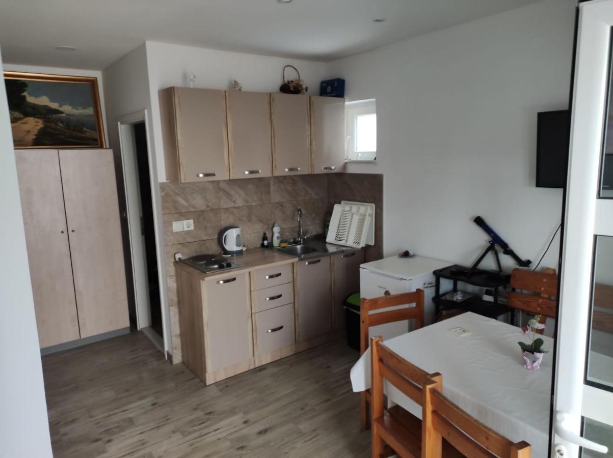 Apartment Zrno Makarska Bagian luar foto