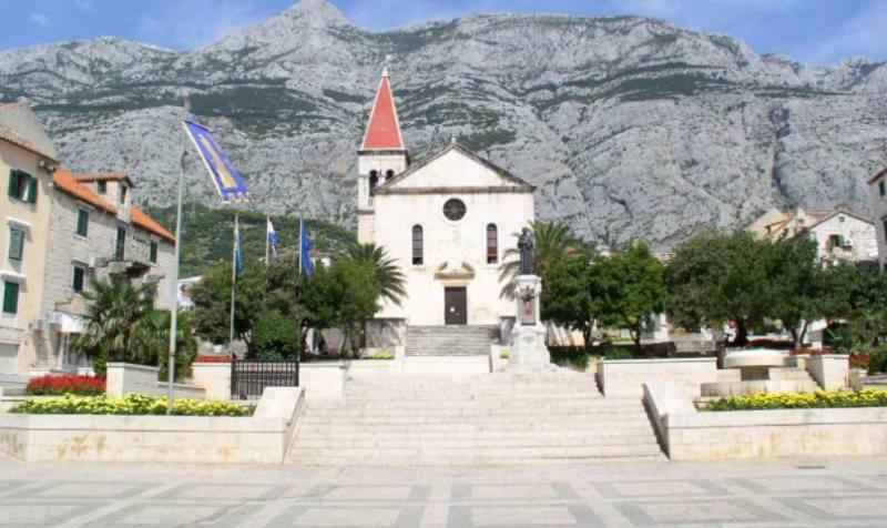 Apartment Zrno Makarska Bagian luar foto
